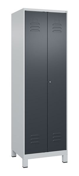 C+P Umkleidespind Classic PLUS SW, Füße, 2 Abteile, 1950x600x500mm, 7035/7016, Zylinderschloss, 080012-20 S10023