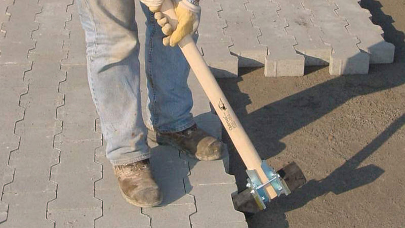 Pflasterhammer 2kg In Rheinischer Form - Solider Hammer Mit Eschenstiel Für Garten & Bau