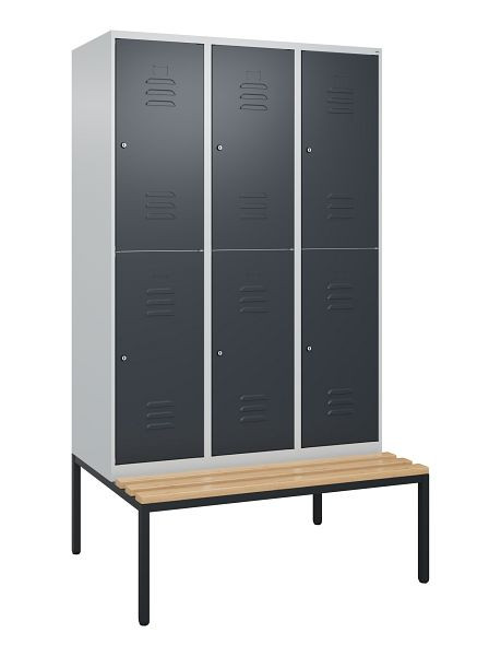 C+P Doppelstöckiger Spind Classic PLUS, 3 Abteile, 2120x1200x815mm, 7035/7016, Zylinderschlösser, Buche-Sitzleisten, Sitzbank, 0803507-32 S10098