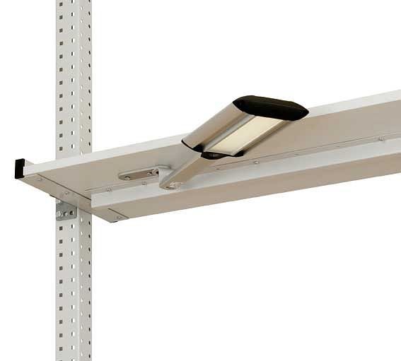 Manuflex Schwenkbare LED-Kleinfeldleuchte mit Kegelprismenblende, 15 Watt, BxTxH = 523/179 x 136 x 52 mm, ZB3950