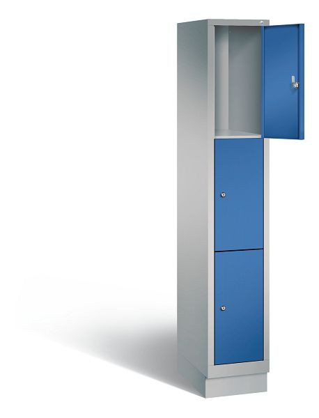 C+P Schließfachschrank Evolo, H1800xB320xT500mm, Farbe: Weißaluminium / Enzianblau, 48020-103 S10128
