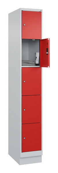 C+P Schließfachschrank Evolo PLUS, mit Sockel, 5 Fächer, 1950x300x500mm, 7035/30, Frontfarbe RAL 3020 Verkehrsrot, 049020-105 S10005