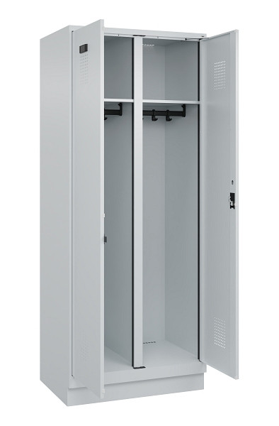 C+P Schwarz-Weiß-Spind Evolo PLUS, mit Sockel, 2 Abteile, 1950x800x500mm, 7035/7, Frontfarbe RAL 7035 Lichtgrau, Zylinderschloss, 049022-22 S10040