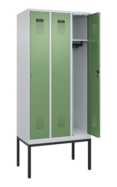 C+P Spind Evolo PLUS, Gestell, 3 Abteile, 2120x900x500mm, 7035/6011, Verschluss Zylinderschloss, Ablageböden 3, 0490307-30 S10037