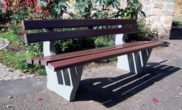 Lignit Bank mit Betonfüßen zum Eingraben bzw. Einbetonieren, Recycling-Latten, 2 m lang, grün ca. RAL 6005, 2RCgrün