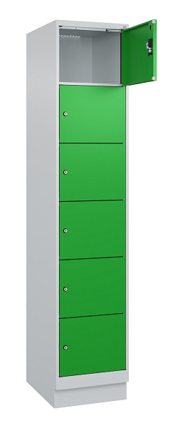 C+P Schließfachschrank Evolo PLUS, mit Sockel, 6 Fächer, 1950x400x500mm, 7035/60, Frontfarbe RAL 6037 Reingrün, 049020-126 S10011