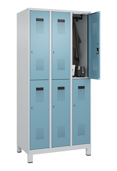 C+P Doppelstöckiger Spind Evolo PLUS, mit Füßen, 6 Fächer, 1950x900x500mm, 7035, Frontfarbe 2406015 RDS Architekturblau, Zylinderschloss, 049310-30 S10036