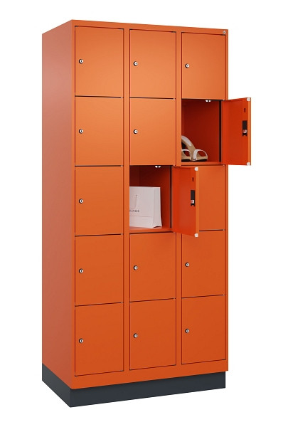 C+P Schließfachschrank Evolo PLUS, mit Sockel, 15 Fächer, 1950x900x500mm, 2004/2, 049020-305 S10023