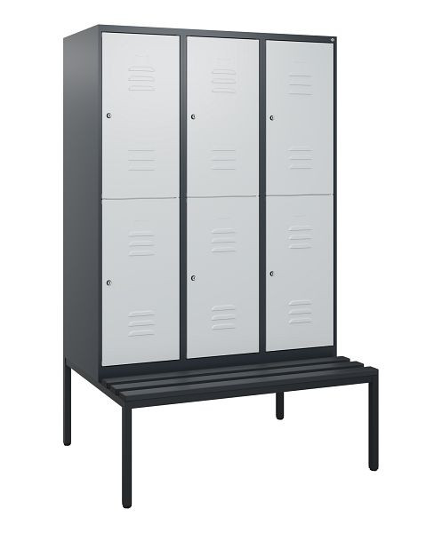C+P Doppelstöckiger Spind Classic PLUS, 3 Abteile, 1950x1200x815mm, 7016/7035, Zylinderschlösser, mit untergebauter Sitzbank, 0803505-32 S10088