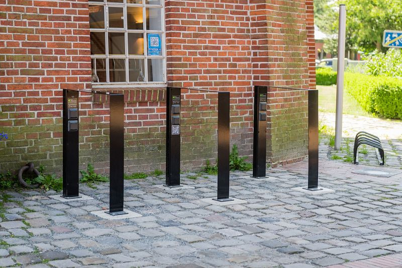 Der Ladeständer E-Bikeladestation, Tannengrün, LS800A-RAL6009