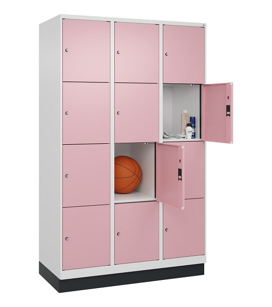 C+P Schließfachschrank Evolo PLUS, mit Sockel, 12 Fächer, 1950x1200x500mm, 9016/3015 Hellrosa, Abteile 3, Abteilbreite 400 mm, 049020-324 S10018