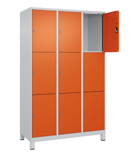 C+P Schließfachschrank Evolo PLUS, mit Füßen, 9 Fächer, 1950x1200x500mm, 7035/2, 049010-323 S10002