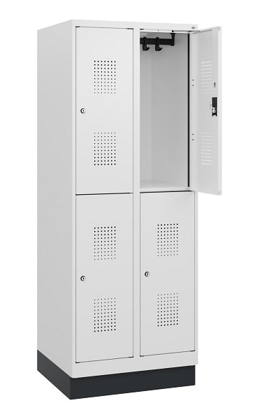 C+P Doppelstöckiger Spind Evolo PLUS, Sockel, 4 Fächer, 1630x600x500mm, 9016/901, Zylinderschloss, 0493205-20 S10053