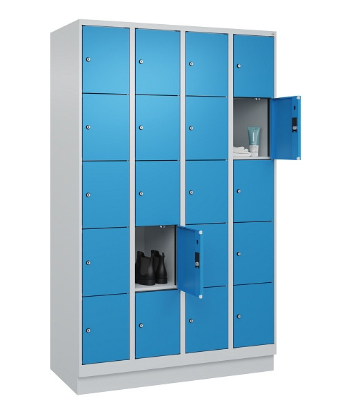 C+P Schließfachschrank Evolo PLUS, mit Sockel, 20 Fächer, 1950x1200x500mm, 7035/5012 Lichtblau, 049020-405 S10007
