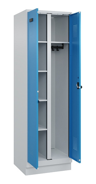 C+P Wäsche-/Garderobenspind Evolo PLUS, mit Sockel, 2 Abteile, 1950x600x500mm, 7, Frontfarbe RAL 5012 Lichtblau, Drehriegel, 049620-20 S10007