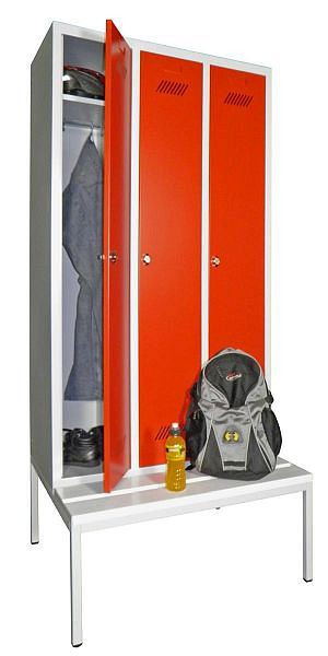 Pavoy Kleiderschrank mit Sitzbank 2150/500/900, 3 Abteile, Drehriegelverschluss, Abteilbreite 300, PVC-Leisten, 60212-313-032-204910