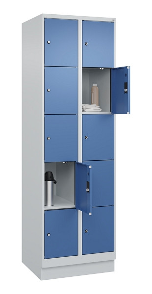 C+P Schließfachschrank Evolo PLUS, mit Sockel, 10 Fächer, 1950x600x500mm, 7035/5, Frontfarbe RAL 5023 Fernblau, 049020-205 S10008