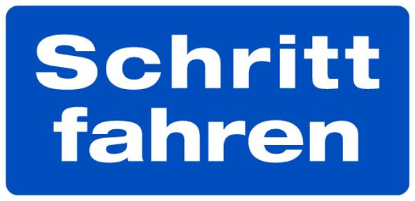 Schilder Klar Parkplatzkennzeichnung Schritt fahren, 600x400x0.6 mm Aluminium geprägt, 590/52