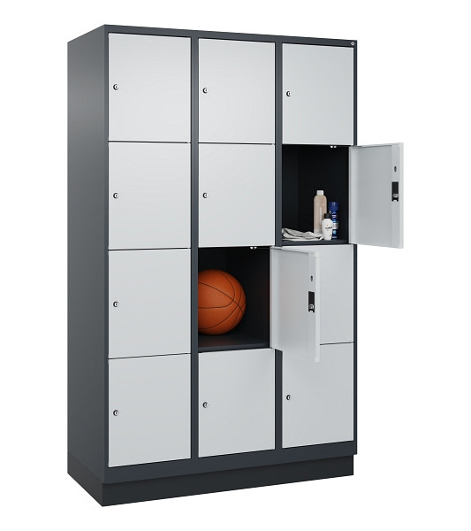 C+P Schließfachschrank Evolo PLUS, mit Sockel, 12 Fächer, 1950x1200x500mm, 7016/7035 Lichtgrau, Abteile 3, Abteilbreite 400 mm, 049020-324 S10017