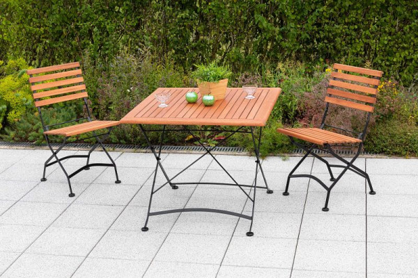 Merxx Schlossgarten Set 3-teilig, 2 Schlossgarten Klappstühle, 1 Schlossgarten Klapptisch, 90 x 90 cm, Flachstahl mit FSC Eukalyptusbelattung, 50132-217