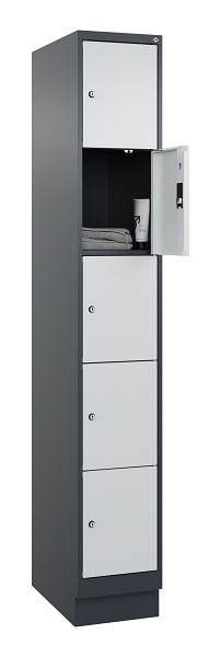 C+P Schließfachschrank Evolo PLUS, mit Sockel, 5 Fächer, 1950x300x500mm, 7016/70, Frontfarbe RAL 7035 Lichtgrau, 049020-105 S10017
