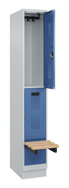 C+P Doppelstock-Spind Evolo PLUS, Bank, 2 Fächer, 1950x300x815mm, 7035/5023, Zylinderschloss, Sitzfläche Buche-Hartholz, mit Sockel, 049340-10 S10035