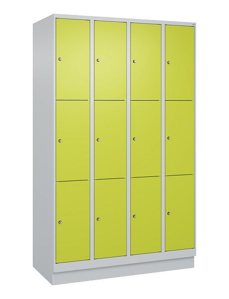 C+P Schließfachschrank Classic PLUS, Sockel, 4 Abteile mit je 3 Fächern, 1950x1200x500mm, 7035/0024, 080020-403 S10010