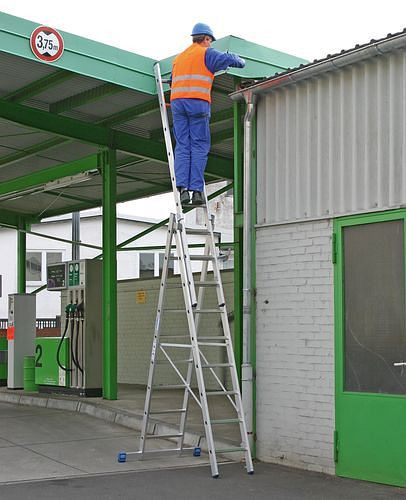 DENIOS Vielzweckleiter aus Aluminium, mit 3 x 9 Sprossen, 137569