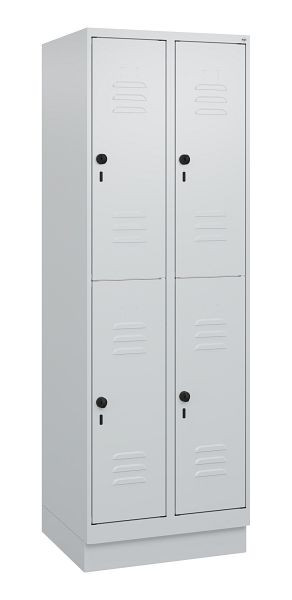 C+P Doppelstöckiger Spind Classic PLUS, Sockel, 2 Abteile, 1800x600x500mm, 7035/7035, Drehriegel, 0803207-20 S10009