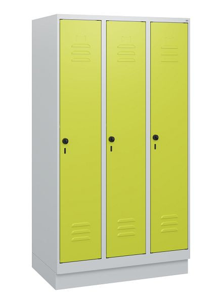 C+P Umkleidespind Classic PLUS, Sockel, 3 Abteile, 1630x900x500mm, 7035/0024, Drehriegel, 0800205-30 S10010