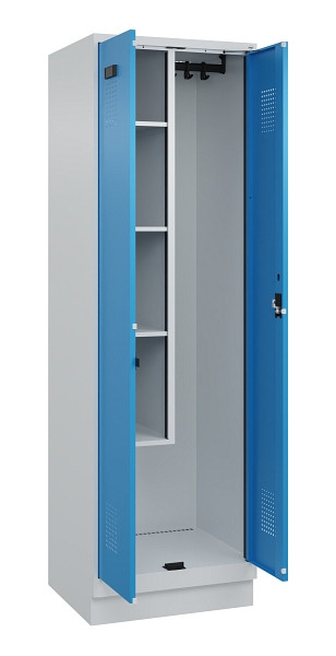 C+P Putzmittel-Spind Evolo PLUS, mit Sockel, 2 Abteile, 1950x600x500mm, 7035/501, Frontfarbe RAL 5012 Lichtblau, Zylinderschloss, 049120-00 S10034