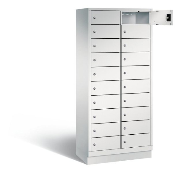 C+P Schließfachschrank Evolo, H1800xB810xT500mm, Farbe: Lichtgrau, mit Steckdosenleiste, 48020-2210 S10191
