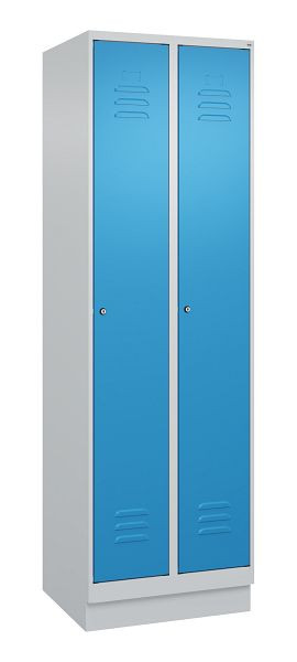 C+P Umkleidespind Classic PLUS, Sockel, 2 Abteile, 1950x600x500mm, 7035/5012, Zylinderschlösser, 080020-20 S10019