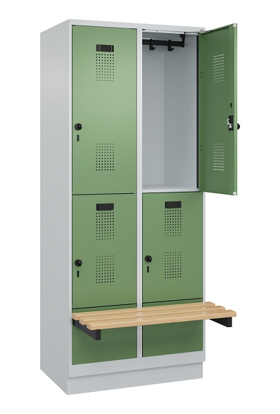 C+P Doppelstock-Spind Evolo PLUS, Bank, 4 Fächer, 1950x800x815mm, 7035/6011, Drehriegel, Sitzfläche Buche-Hartholz, mit Sockel, 049340-22 S10010