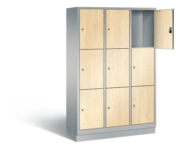 C+P Schließfachschrank Evolo, H1800xB1200xT500mm, Farbe: Weißaluminium / Dekor Donau-Ahorn, 48020-323 S10264