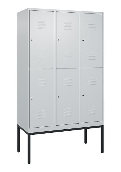 C+P Doppelstöckiger Spind Classic PLUS, Gestell, 3 Abteile, 2120x1200x500mm, 7035/7035, Zylinderschlösser, 0803307-32 S10024