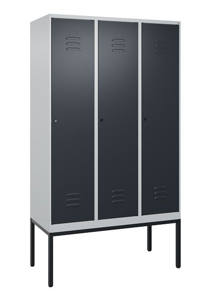 C+P Umkleidespind Classic PLUS mit Mitteltrennwand, Gestell, 3 Abteile, 2120x1200x500mm, 7035/7016, Zylinderschlösser, 0800307-32F S10023