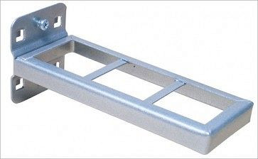 ADB Halter, passend für Eurolochung (10x10 mm / 38x38 mm), 3-Fach unterteilt, Farbe alu, RAL 9006, Maße LxB: 150 mm x 55 mm, 23155