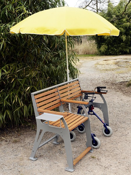 METDRA 2er Seniorenbank Komfort-Plus, mit Gasdruckfeder, Sitzhöhe 560mm, Sitzfläche links, Rollator-Einschub rechts, 860 211