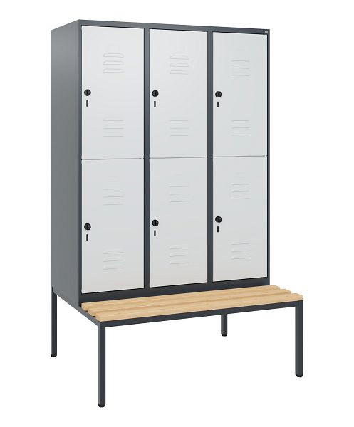 C+P Doppelstöckiger Spind Classic PLUS, 3 Abteile, 1950x1200x815mm, 7016/7035, Drehriegel, Buche-Sitzleisten, mit untergebauter Sitzbank, 0803505-32 S10013