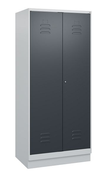 C+P Umkleidespind Classic PLUS SW, Sockel, 2 Abteile, 1800x800x500mm, 7035/7016, Zylinderschloss, 0800227-22 S10023