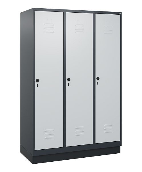 C+P Umkleidespind Classic PLUS, Sockel, 3 Abteile, 1800x1200x500mm, 7016/7035, Drehriegel, 0800207-32 S10013