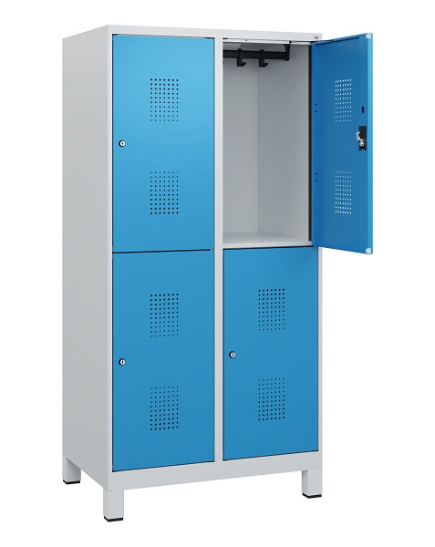 C+P Doppelstöckiger Spind Evolo PLUS, Füße, 4 Fächer, 1630x800x500mm, 7035/5012, Zylinderschloss, 0493105-22 S10031